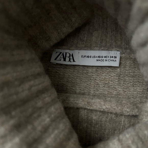 Zara turtle neck sweater XS-S Beige - Picture 3 of 3